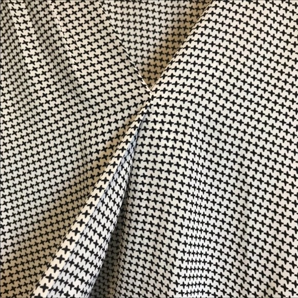 Adrianna Papell Long Sleeve Top Black/White Medium - Picture 7 of 8